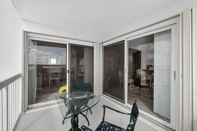 $695,000 | 2600 North Flagler Drive, Unit 610, West Palm Beach, FL 33407