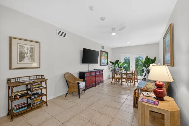 $695,000 | 2600 North Flagler Drive, Unit 610, West Palm Beach, FL 33407