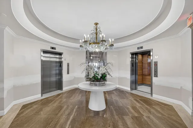 $695,000 | 2600 North Flagler Drive, Unit 610, West Palm Beach, FL 33407