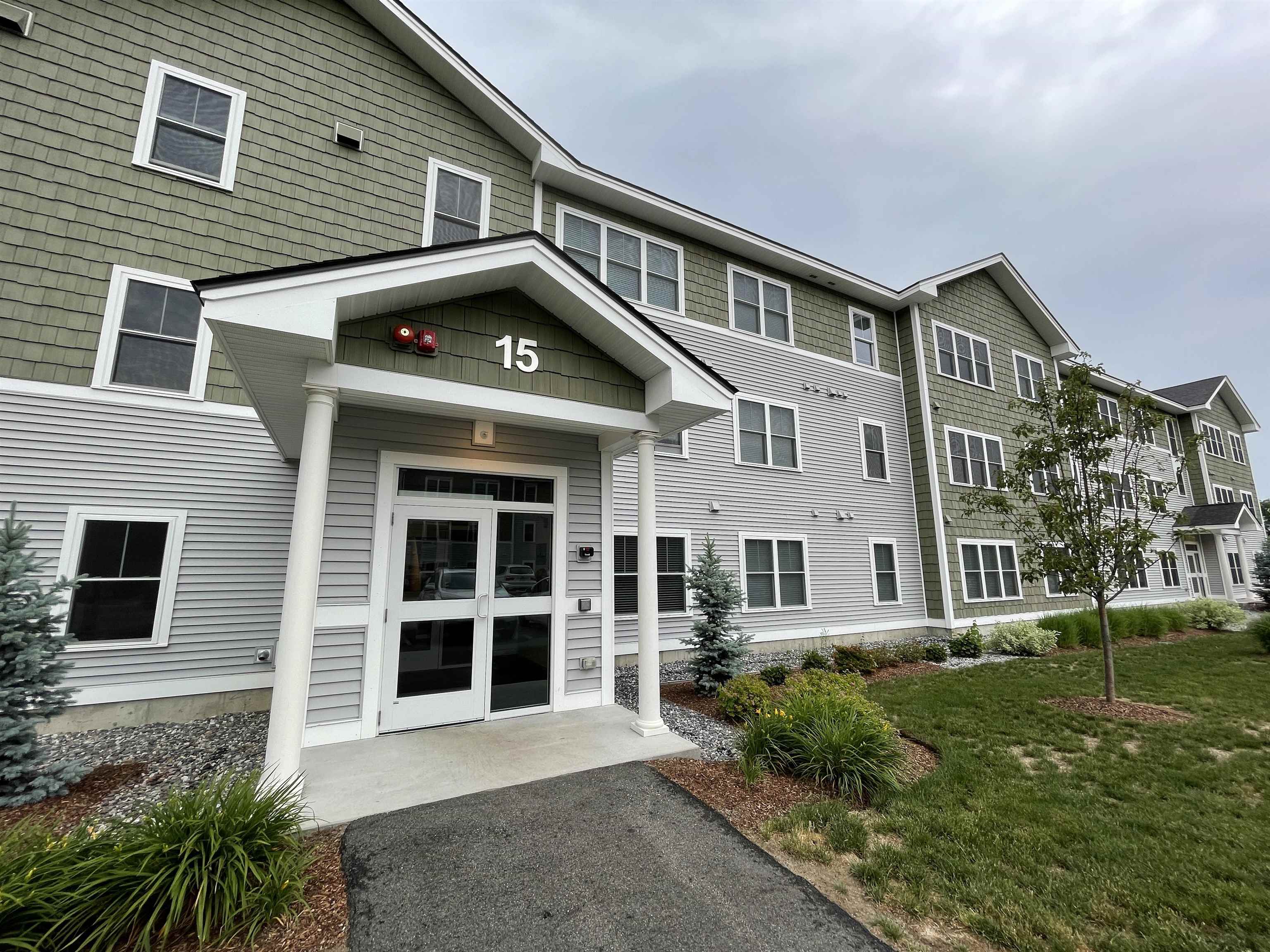 15 East Ridge Drive, Unit 105 Milford, NH 03055 - Photo 1 of 46