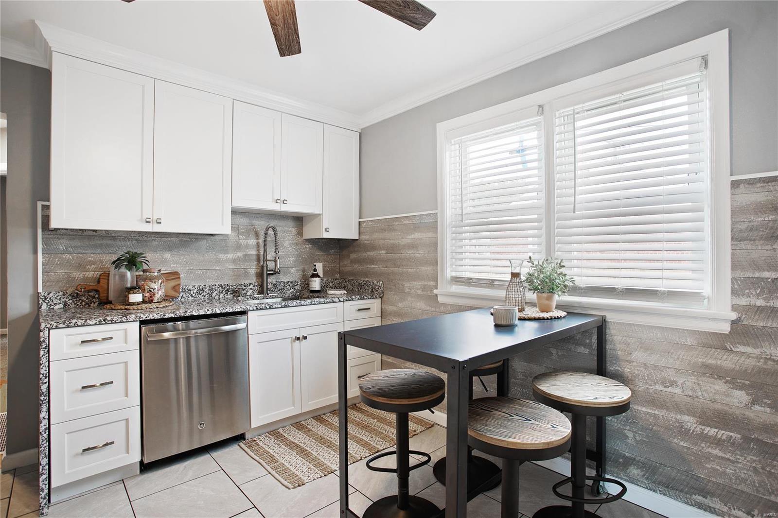 7417 Morgan Ford Road St. Louis, MO 63116 - Photo 12 of 24 Gallery Image 12