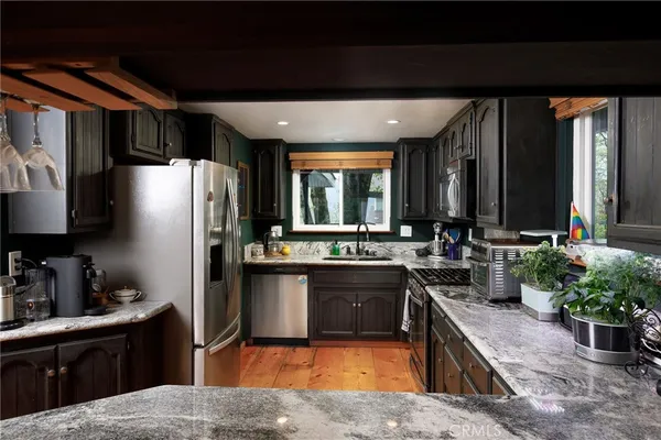 $525,000 | 453 Davos Drive, Crestline, CA 92325