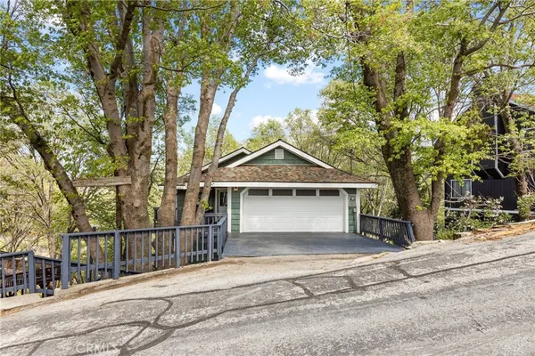 $525,000 | 453 Davos Drive, Crestline, CA 92325