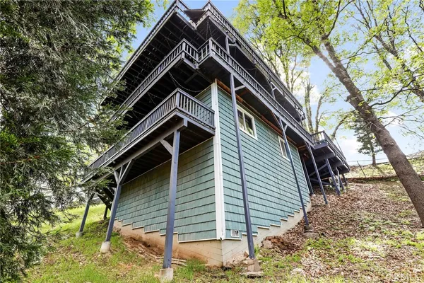 $525,000 | 453 Davos Drive, Crestline, CA 92325