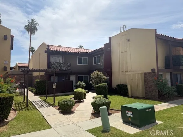 $2,195 | 51025 Avenida Martinez, Unit 26, La Quinta, CA 92253