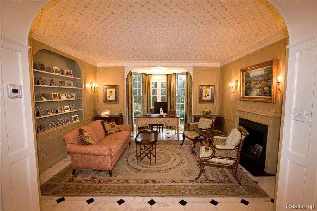 96 Vendome Road Grosse Pointe, MI 48236 - Photo 4 of 24 soffice