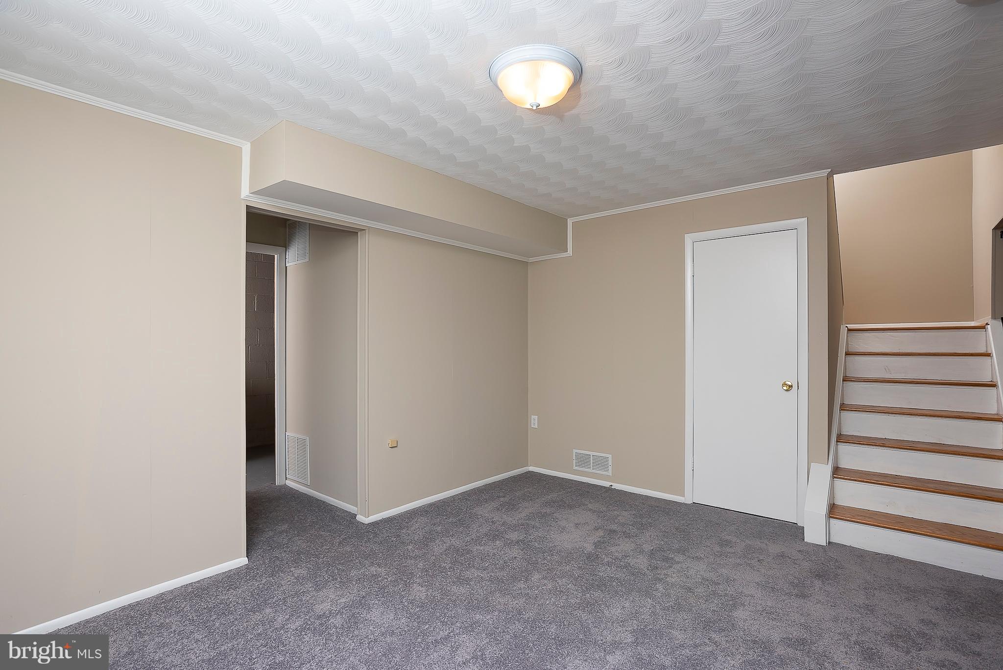 8256 Vosges Road Baltimore, MD 21244 - Photo 22 of 30 Recreation Room