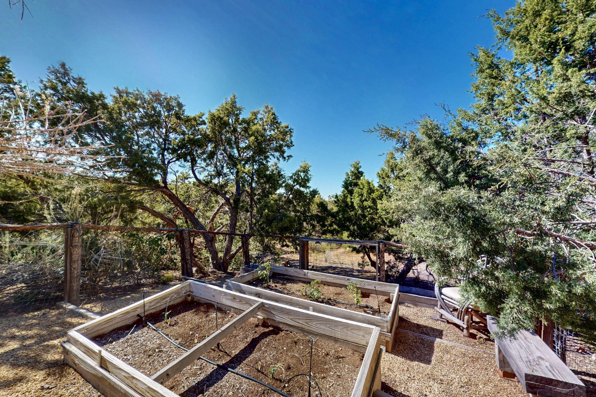 15 Toltec Road Santa Fe, NM 87505 - Photo 47 of 72 Vegetable garden