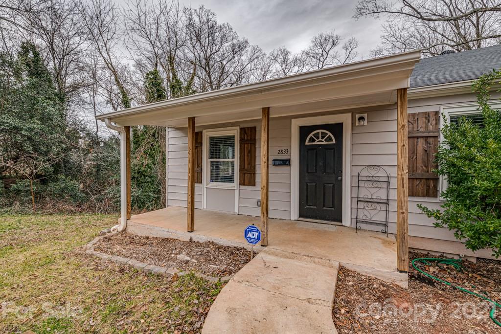 2833 Mayflower Road Charlotte, NC 28208 - Photo 2 of 44