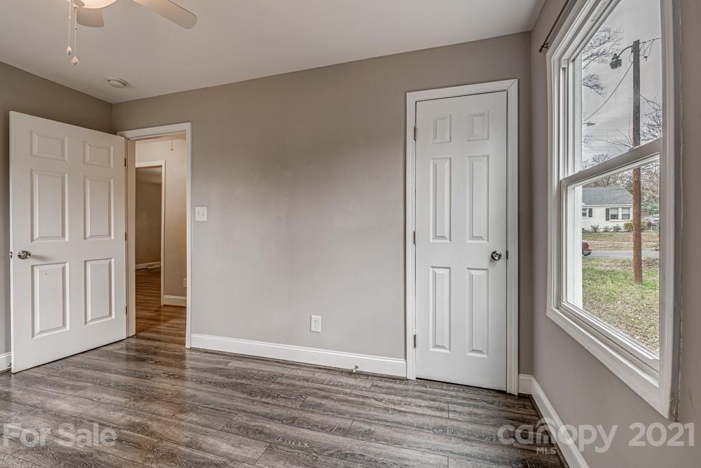 2833 Mayflower Road Charlotte, NC 28208 - Photo 11 of 44