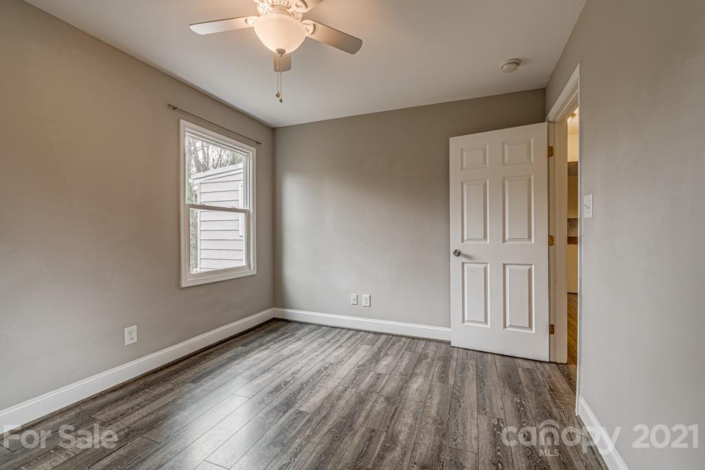 2833 Mayflower Road Charlotte, NC 28208 - Photo 12 of 44