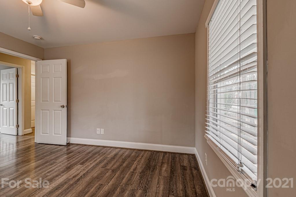 2833 Mayflower Road Charlotte, NC 28208 - Photo 15 of 44