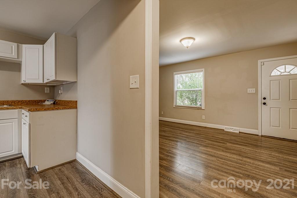 2833 Mayflower Road Charlotte, NC 28208 - Photo 18 of 44