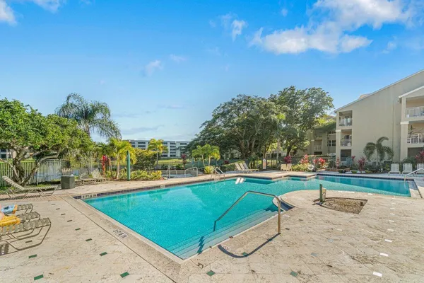 $2,000 | 1825 Palm Cove Boulevard, Unit 103, Delray Beach, FL 33445