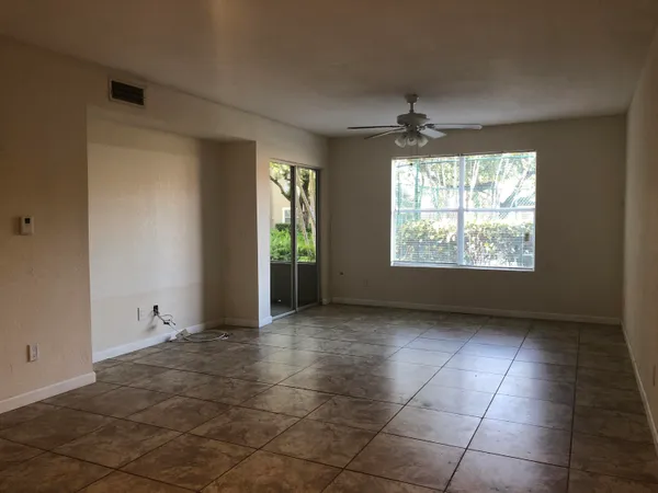 $2,000 | 1825 Palm Cove Boulevard, Unit 103, Delray Beach, FL 33445