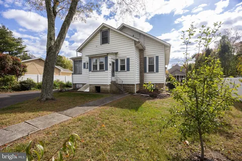 $375,000 | 239 Woodland Avenue, Blackwood, NJ 08012