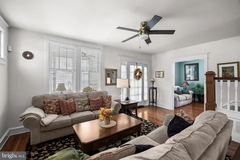 $375,000 | 239 Woodland Avenue, Blackwood, NJ 08012