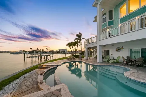 $3,750,000 | 11000 8th Street East, Treasure Island, FL 33706