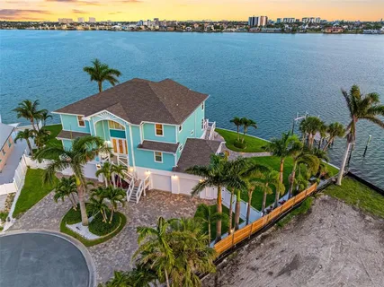 $3,750,000 | 11000 8th Street East, Treasure Island, FL 33706