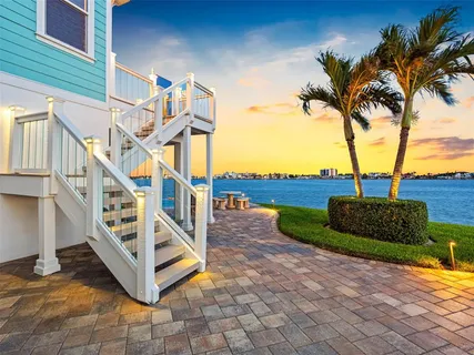 $3,750,000 | 11000 8th Street East, Treasure Island, FL 33706