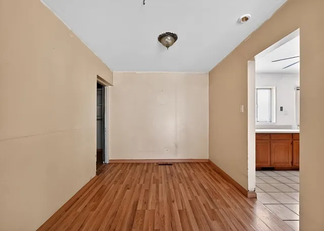 $115,600 | 231 Farragut Street, Park Forest, IL 60466