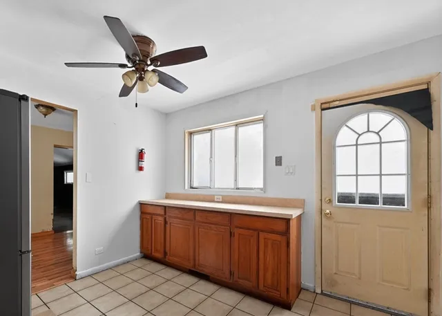 $115,600 | 231 Farragut Street, Park Forest, IL 60466