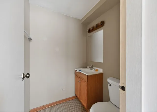 $115,600 | 231 Farragut Street, Park Forest, IL 60466