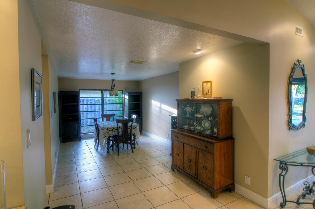 780 Southwest 18th Street Boca Raton, FL 33486 - Photo 11 of 22 Dinning room