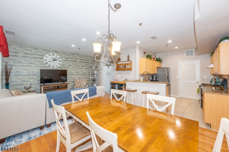 30 Federal Hill Road, Unit 8 Pompton Lakes, NJ 07442 - Photo 15 of 34