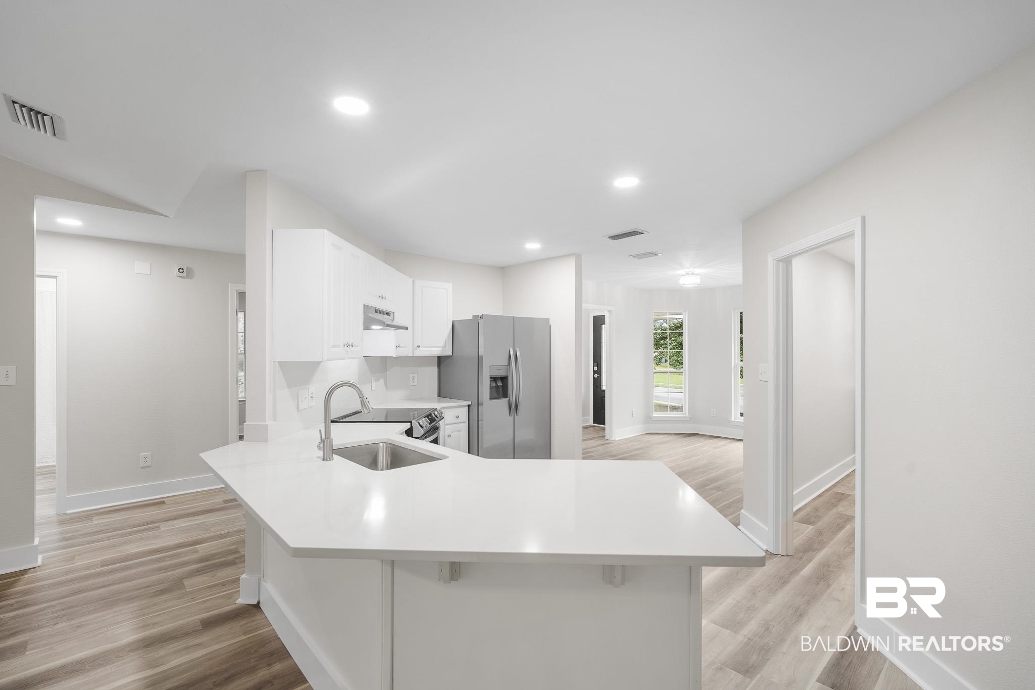 11648 Balsam Court Daphne, AL 36527 - Photo 5 of 32