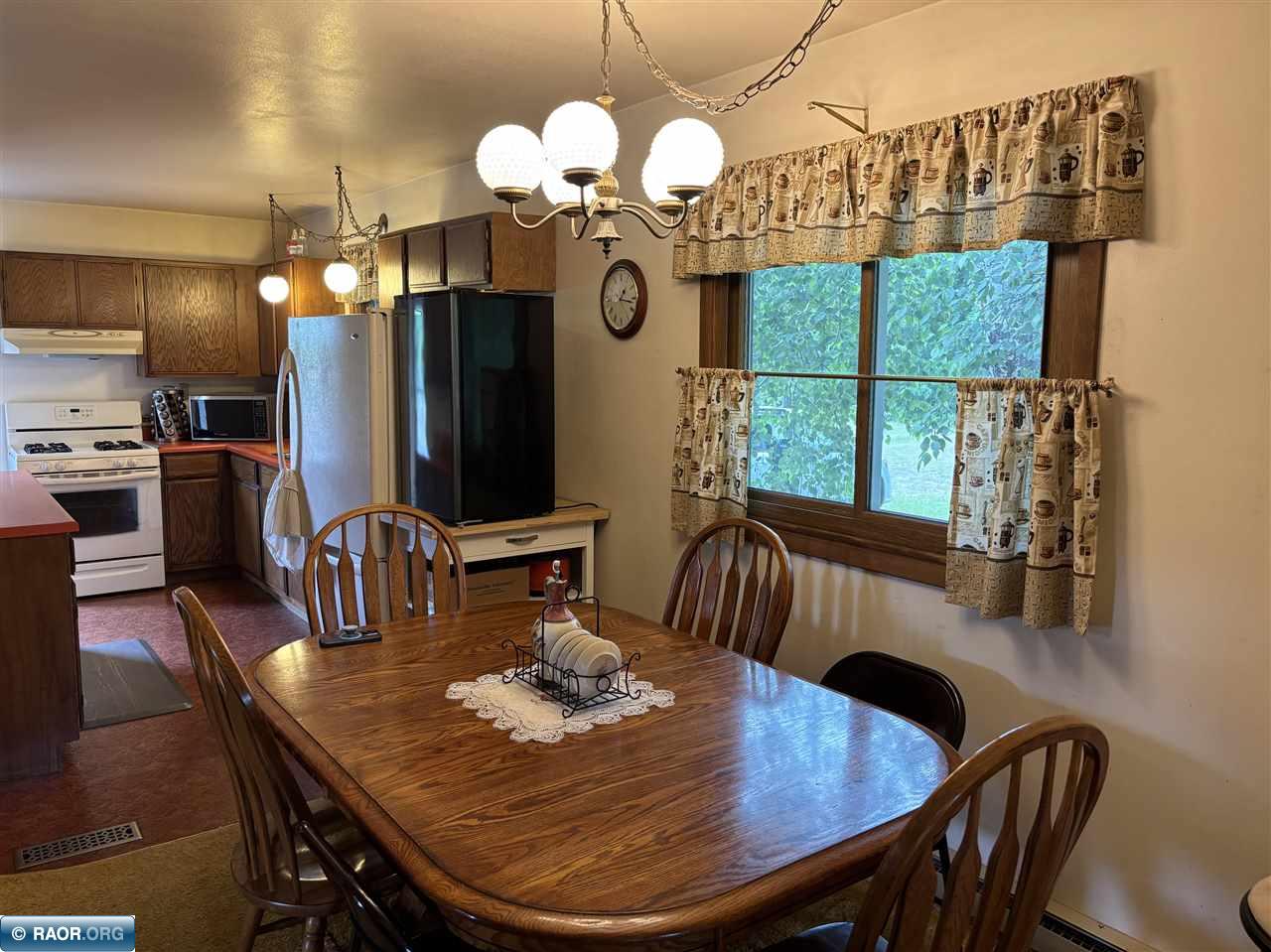 11084 Hayes Road Hibbing, MN 55746 - Photo 29 of 48