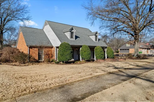 $474,900 | 3017 Laurinburg Circle, Germantown, TN 38138