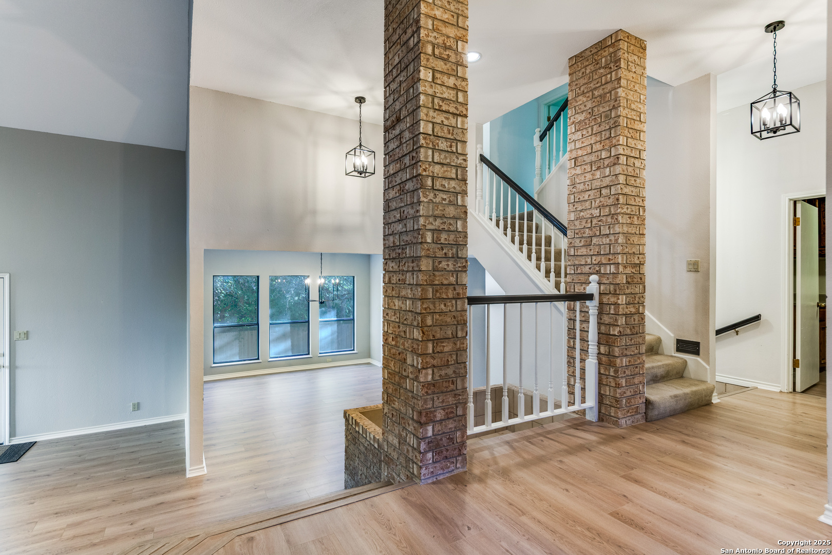 15558 Clover Ridge San Antonio, TX 78248 - Photo 4 of 29 a view of entryway with wooden floor