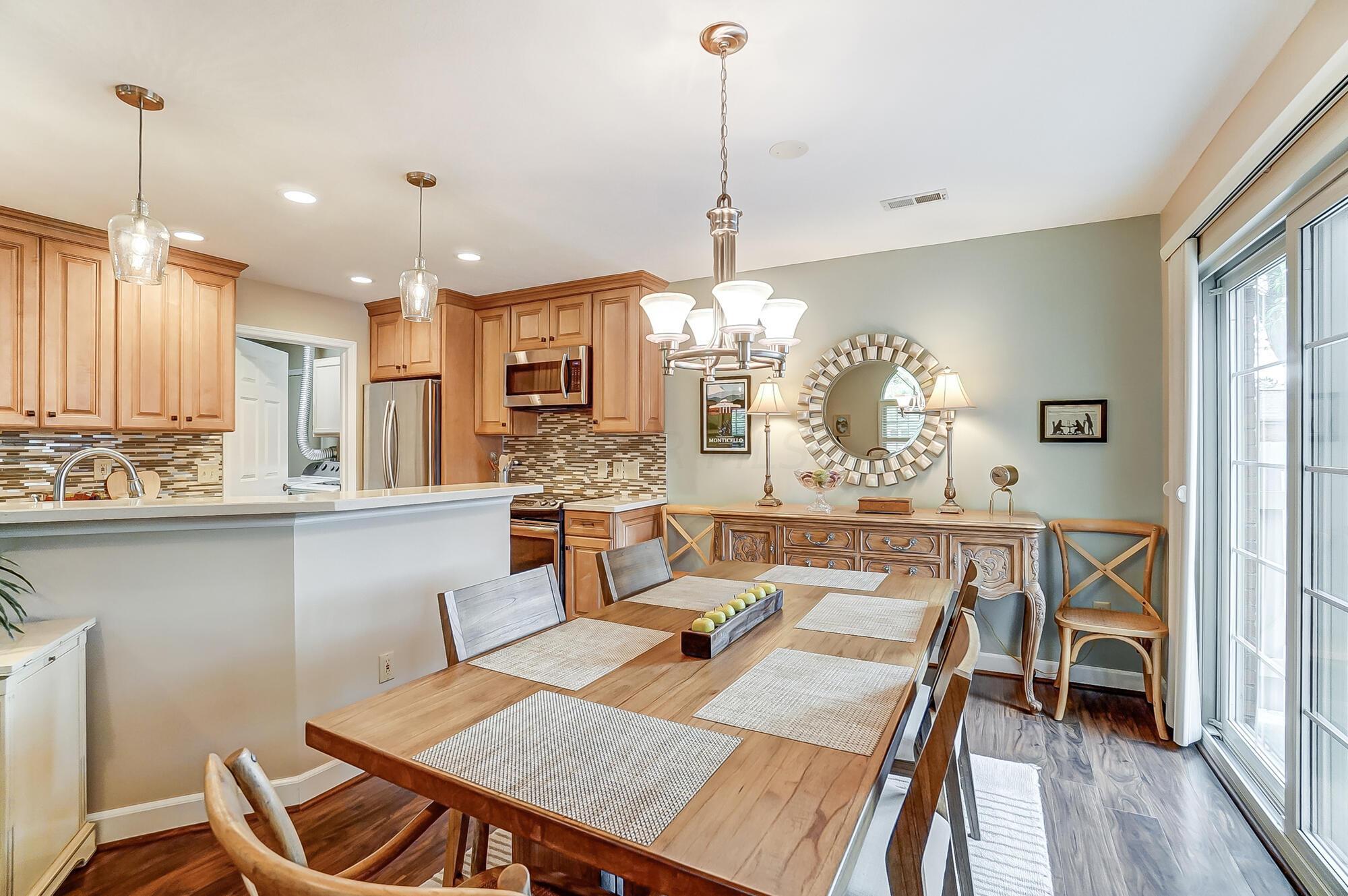 5820 Locbury Lane, Unit R Dublin, OH 43016 - Photo 9 of 29 019