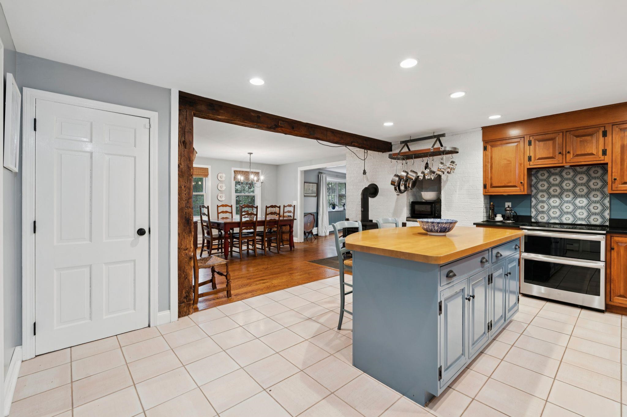 12 Hemlock Road Kensington, NH 03833 - Photo 8 of 37