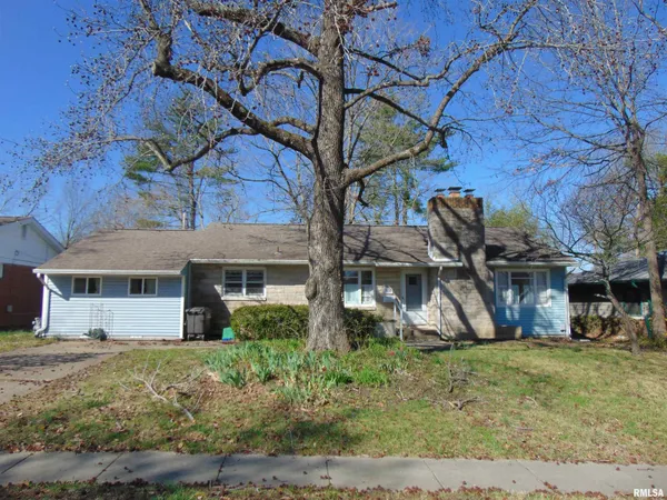 $125,000 | 608 South Dixon Avenue, Carbondale, IL 62901
