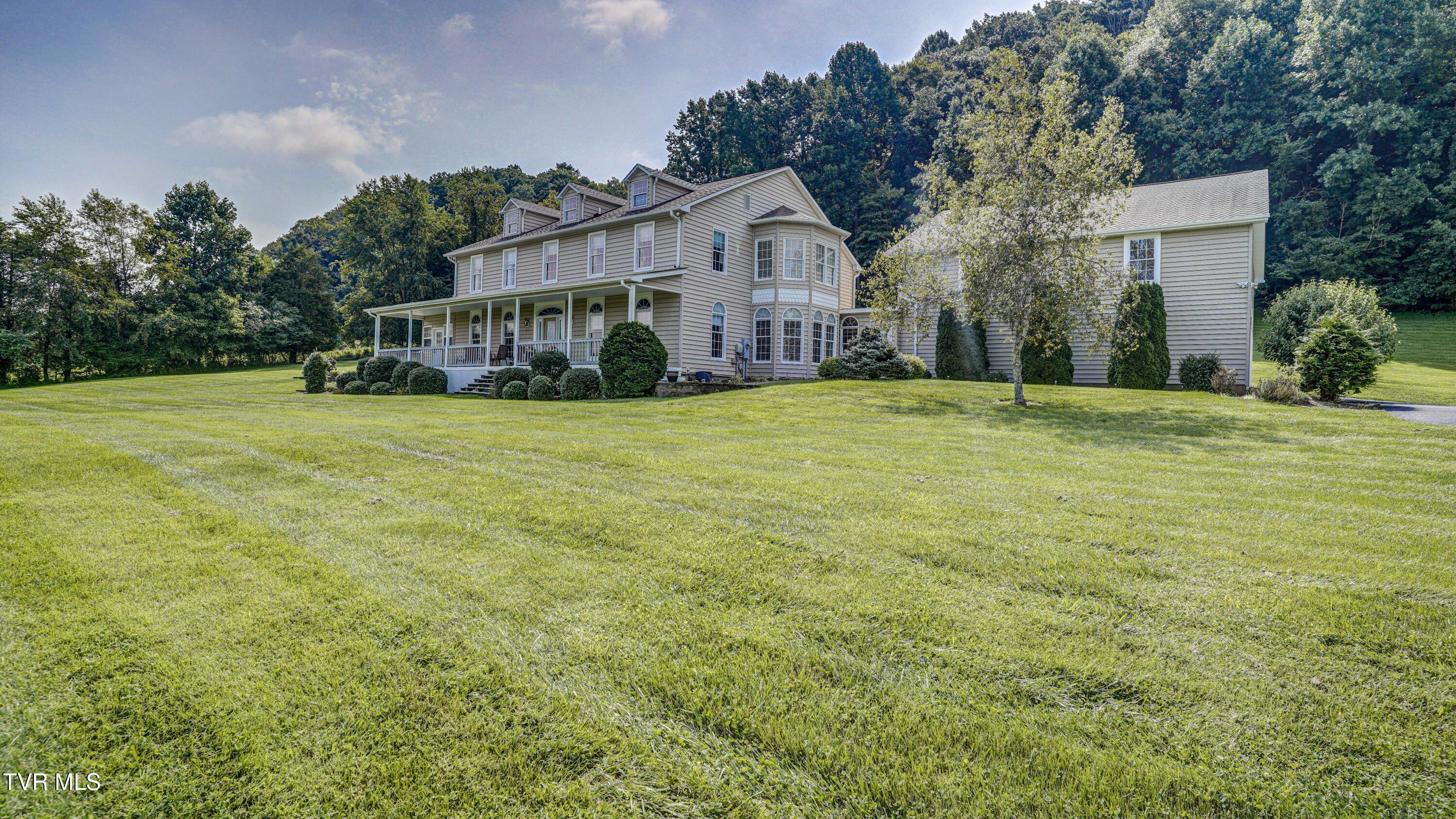 5148 Dishner Valley Road Bristol, VA 24202 - Photo 2 of 117 _DSC1573_4_5_6_7