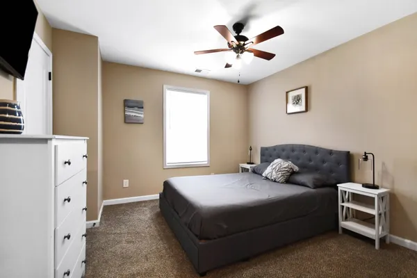 $1,950 | 165 Center Pointe Drive, Unit D, Clarksville, TN 37040