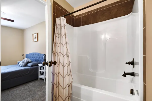 $1,950 | 165 Center Pointe Drive, Unit D, Clarksville, TN 37040