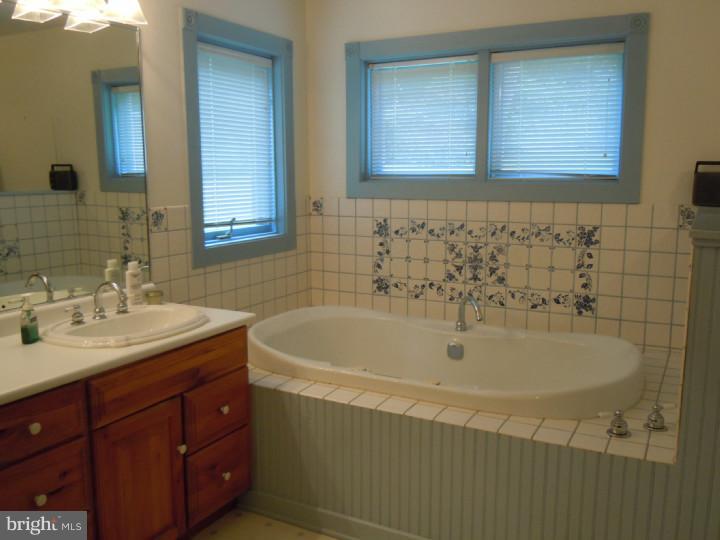 2715 Alden Road Huntingdon Valley, PA 19006 - Photo 17 of 24 Master Bathroom