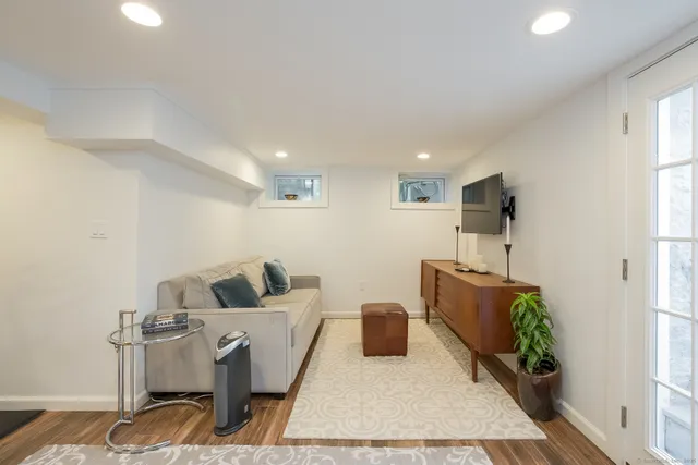 $25,000 | 23 Auldwood Road, Stamford, CT 06902