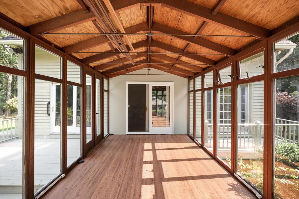840 Lake Road Tiverton, RI 02878 - Photo 11 of 37 Gallery Image 11