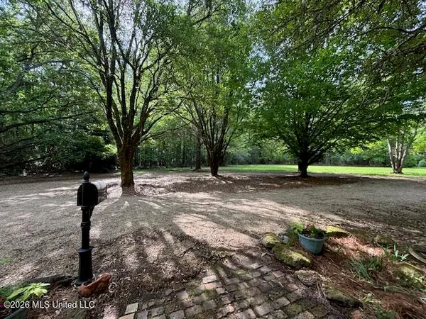 $475,000 | 37 Adron Boyd Road, Tylertown, MS 39667