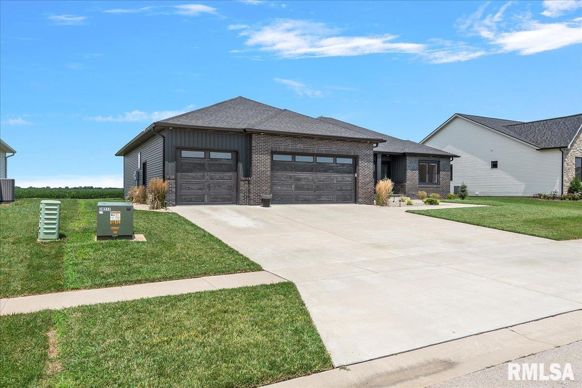 4709 Lynhurst Road Springfield, IL 62711 - Photo 3 of 53