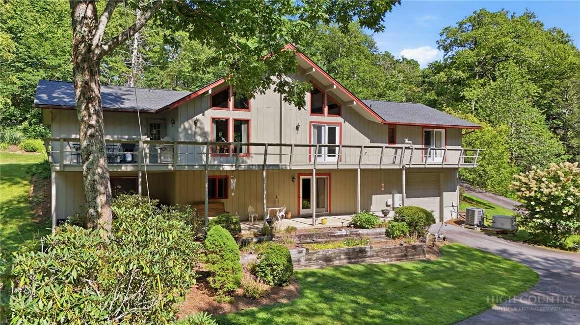 2472 Flat Top Road Blowing Rock, NC 28605 - Photo 2 of 47 Gallery Image 2