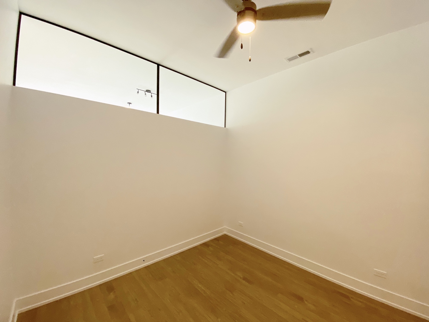 3312 North Halsted Street, Unit 2F Chicago, IL 60657 - Photo 15 of 17 a view of small space with an empty space