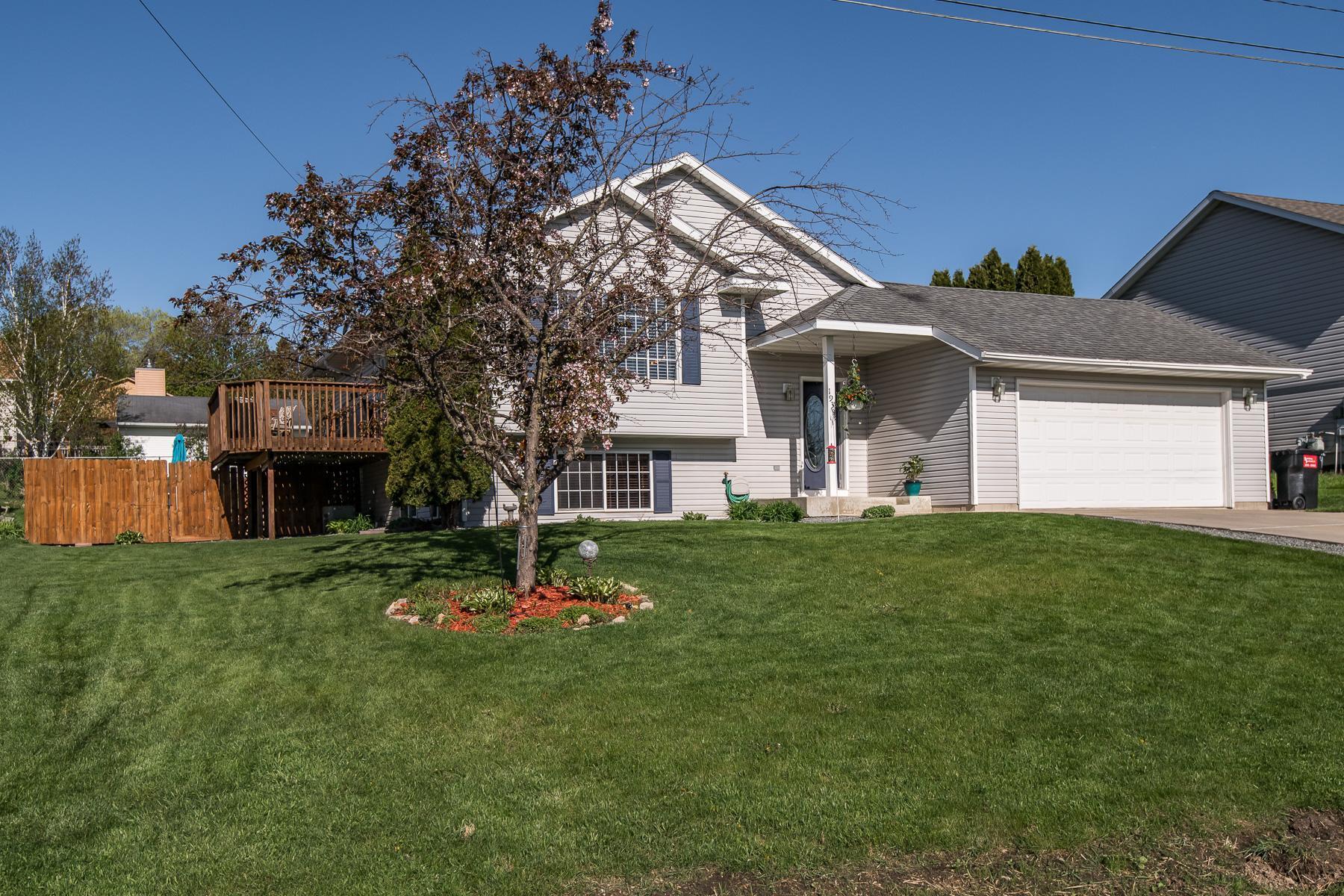 1933 5th Avenue Southwest Rochester, MN 55902 - Photo 1 of 1