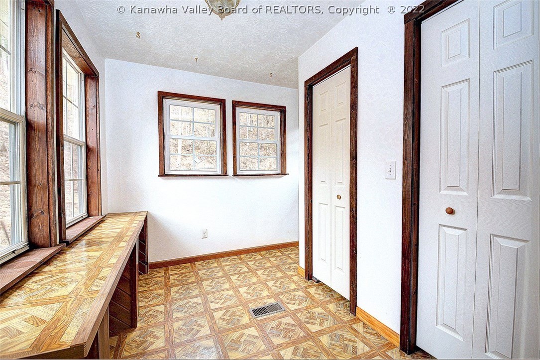 674 Vickers Drive Elkview, WV 25071 - Photo 20 of 30 Gallery Image 20