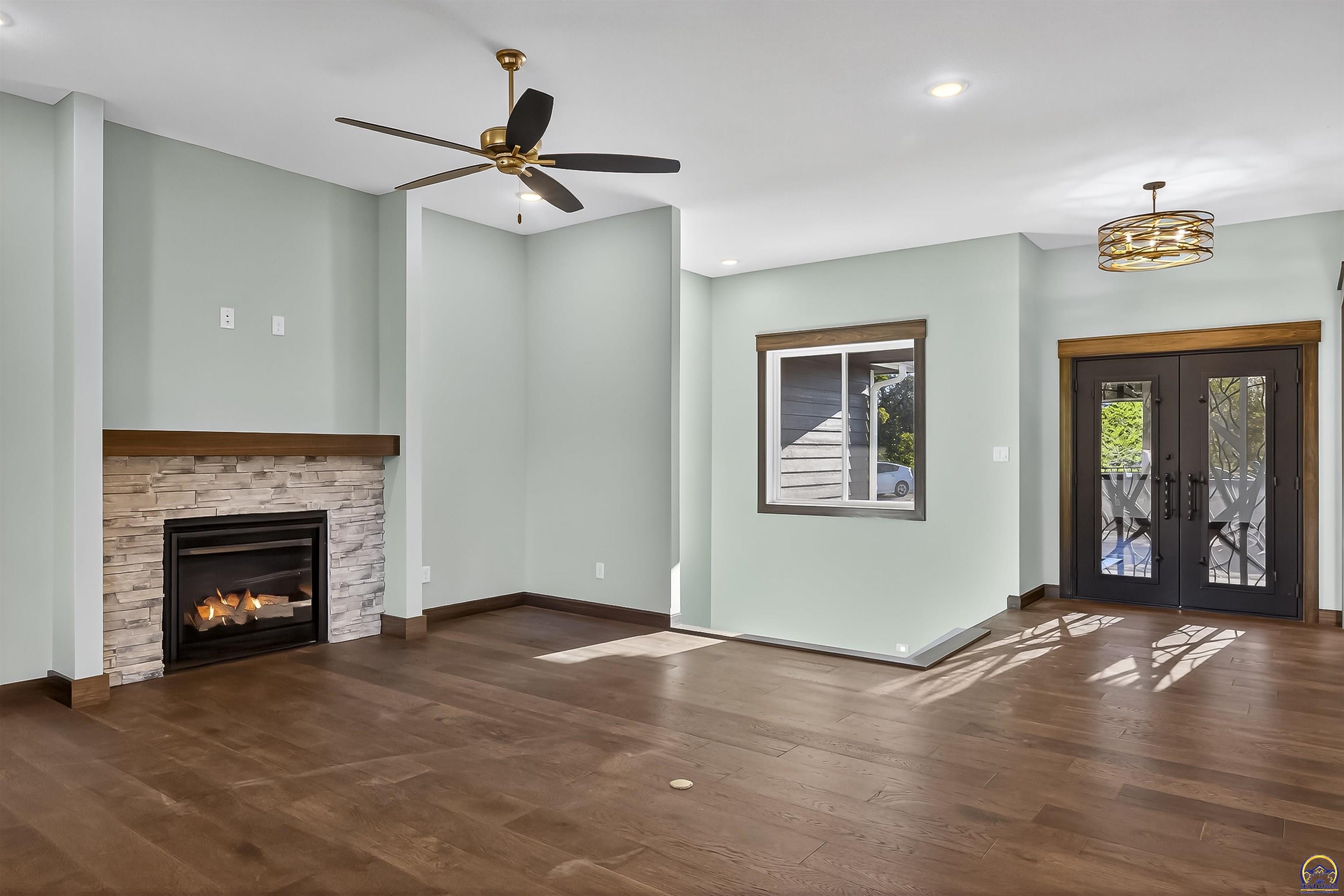 10728 Southeast Berryton Road Berryton, KS 66409 - Photo 12 of 44 Gallery Image 12