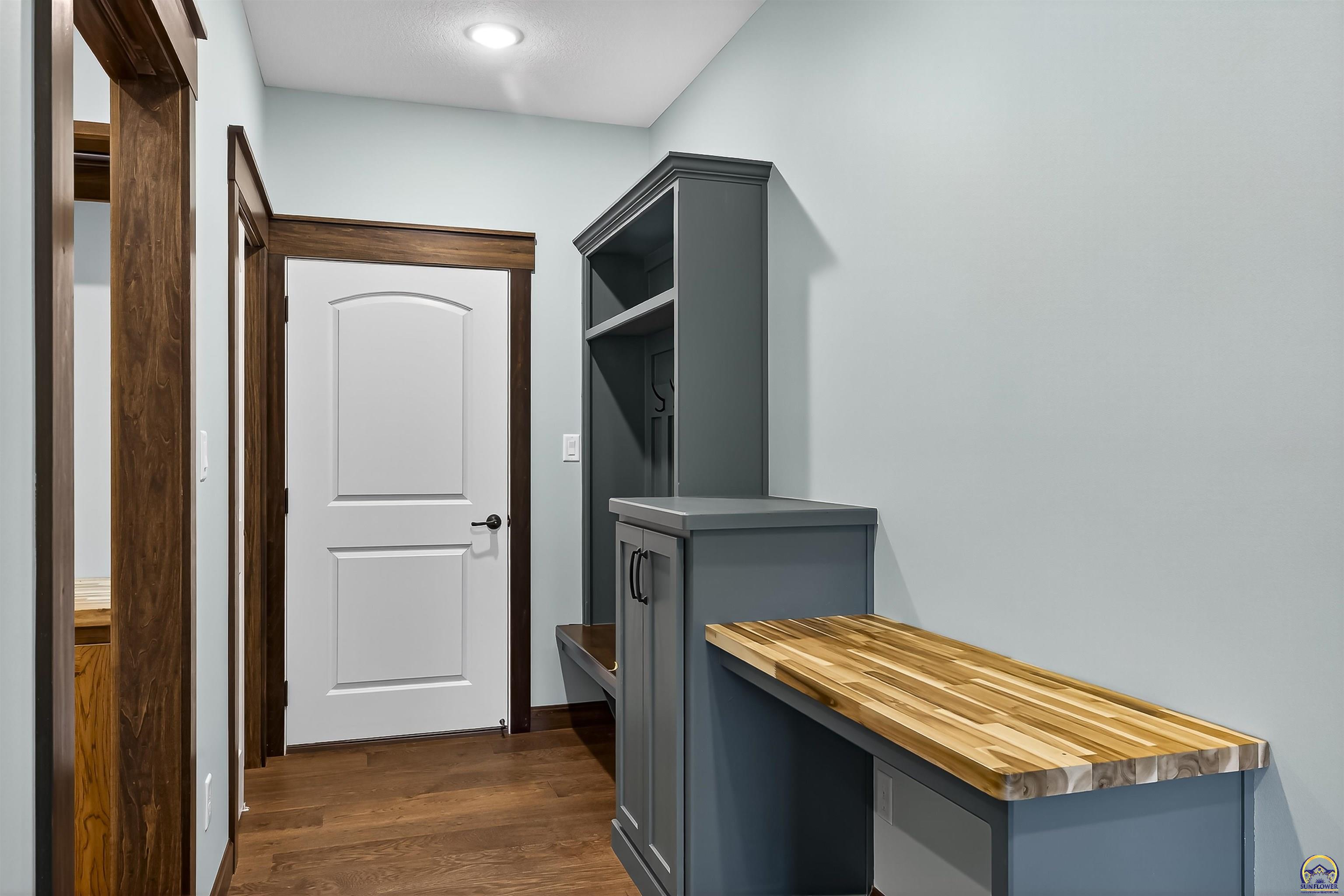 10728 Southeast Berryton Road Berryton, KS 66409 - Photo 21 of 44 Gallery Image 21